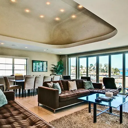 A Luxury Oceanside Dream Beach House In Capitola Village *Panoramic Ocean Views*